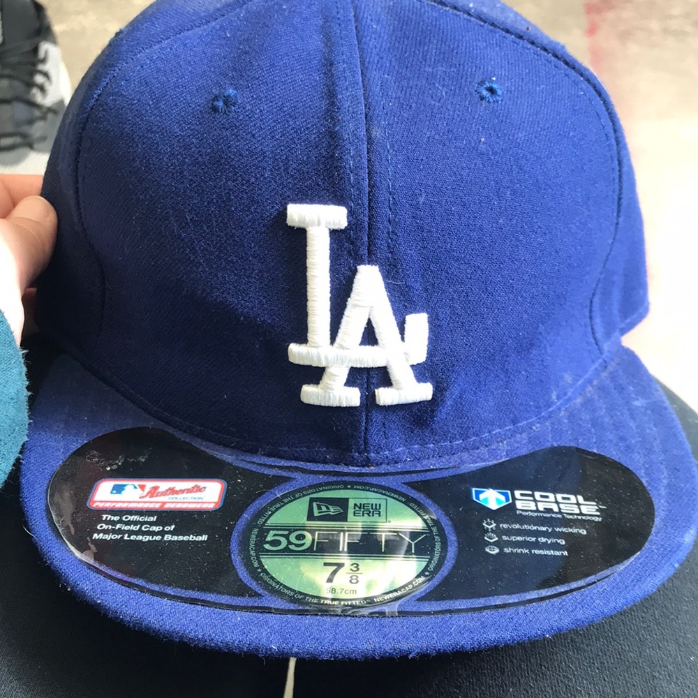Flat bill LA hat